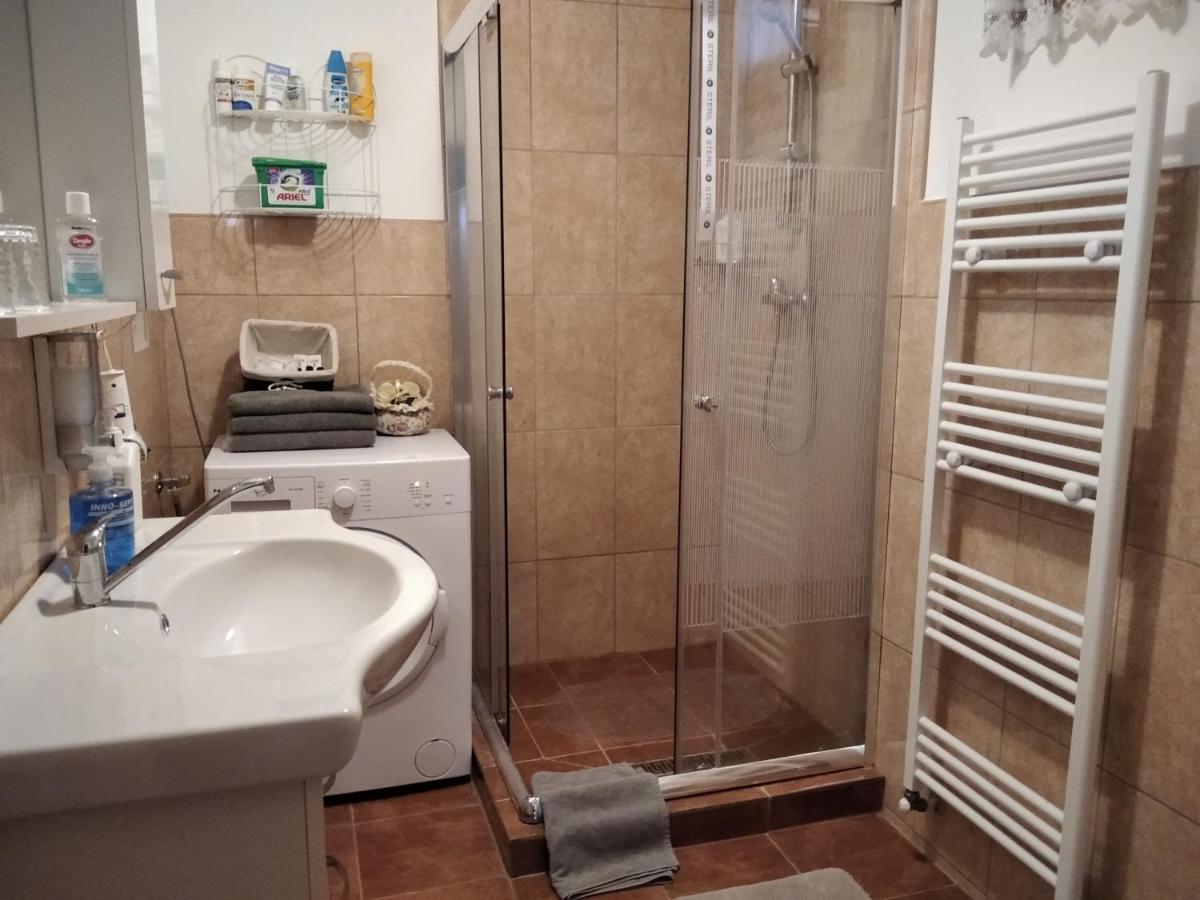 Moezsi Apartman Tolna Экстерьер фото