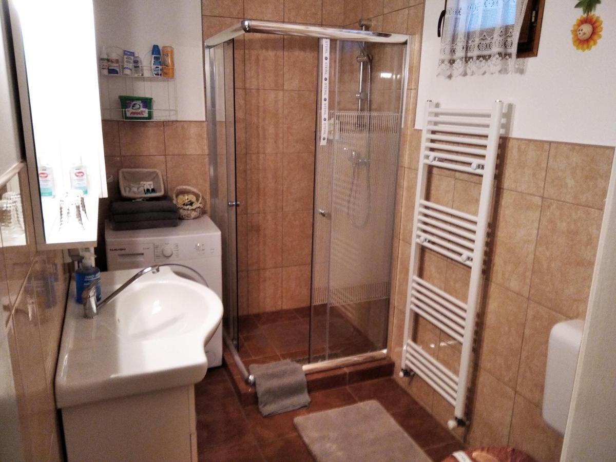 Moezsi Apartman Tolna Экстерьер фото