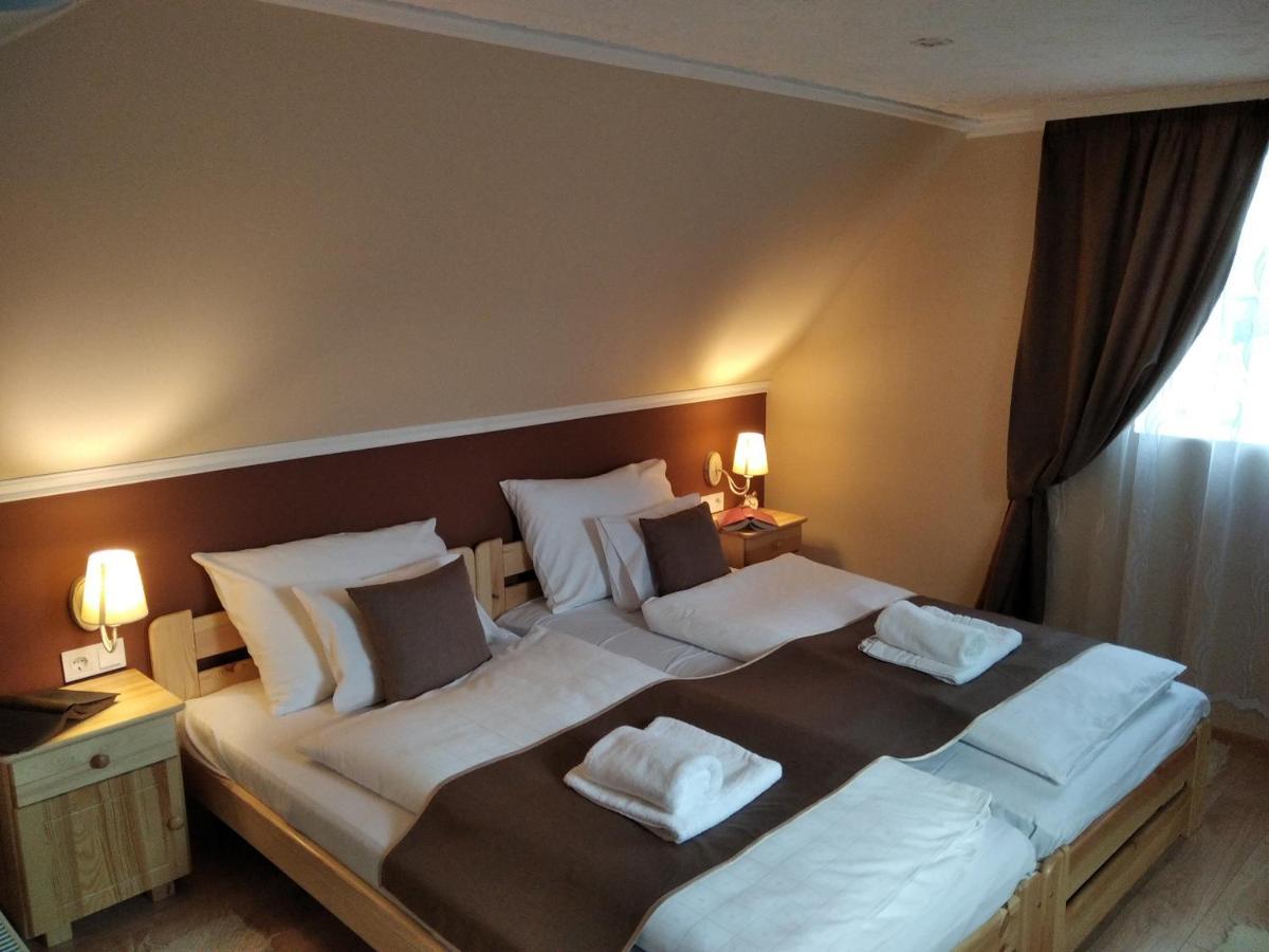 Moezsi Apartman Tolna Экстерьер фото