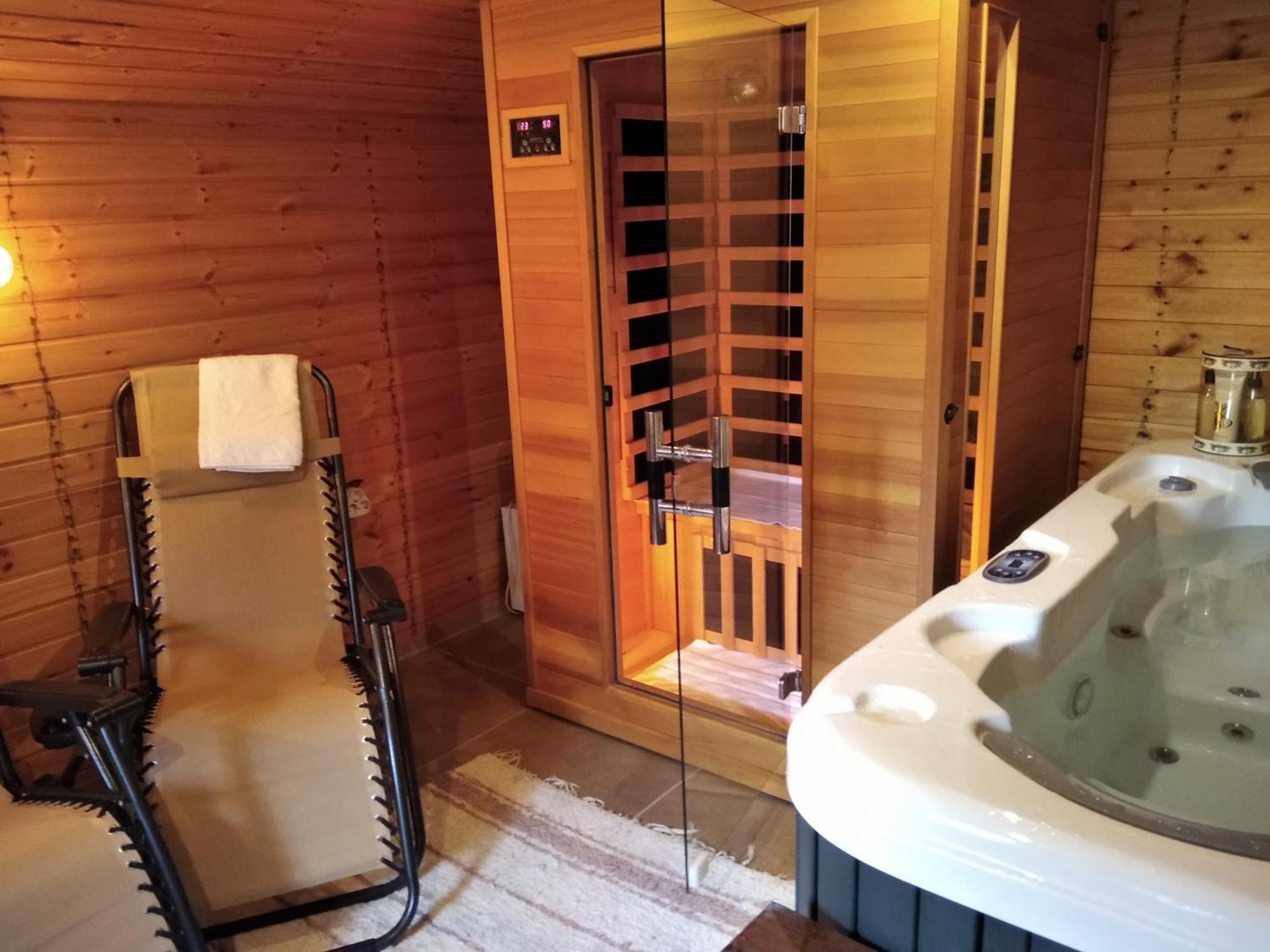 Moezsi Apartman Tolna Экстерьер фото